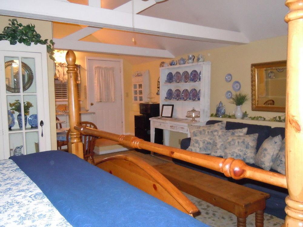 Carriage House Fredericksburg Bagian luar foto